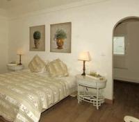 Villa Interlude Room
